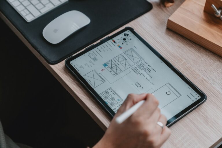 Designer site web à Paris : créer une interface qui convertit en 2026