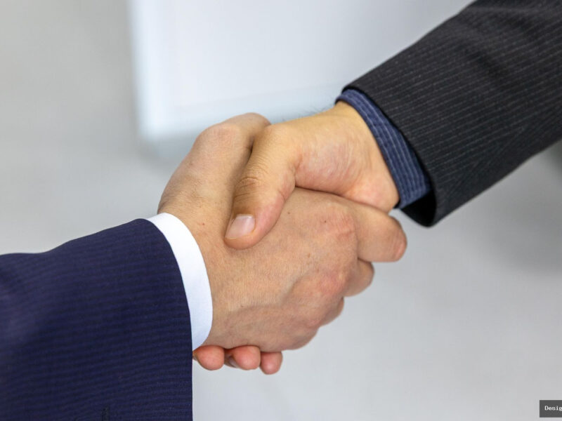 References client d'une agence web : comment bien les analyser avant de signer